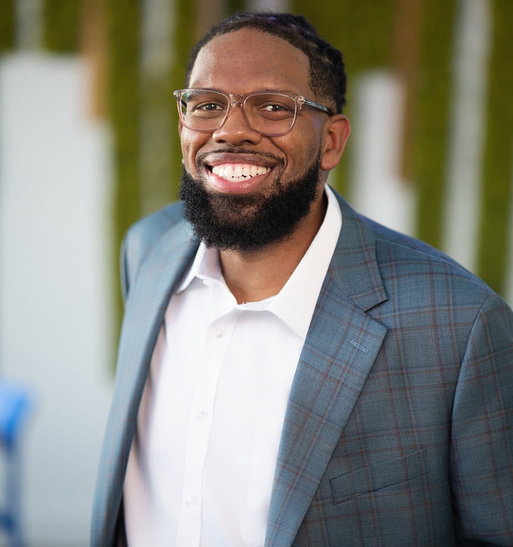 Darrin Cook Headshot